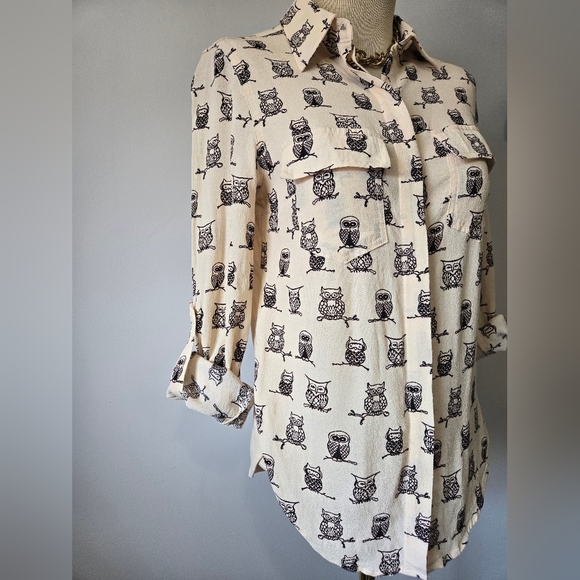 PORRIDGE ANTHROPOLOGIE Cream Owl Print Button-Up Shirt. Size Small - Picture 4 of 13